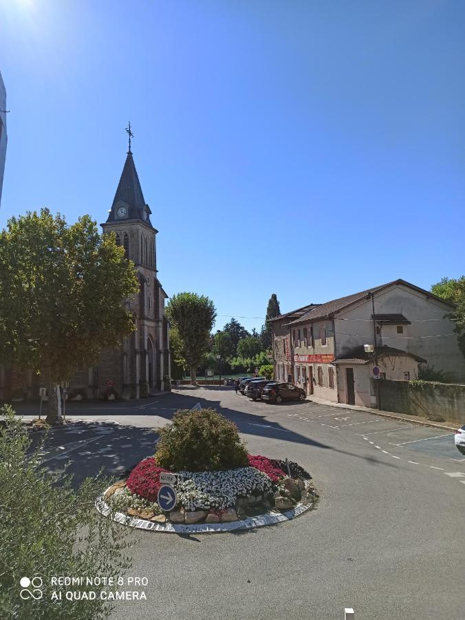 Hotel De La Place Loyettes Kültér fotó