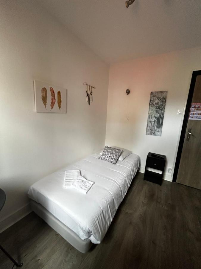 Hotel De La Place Loyettes Kültér fotó