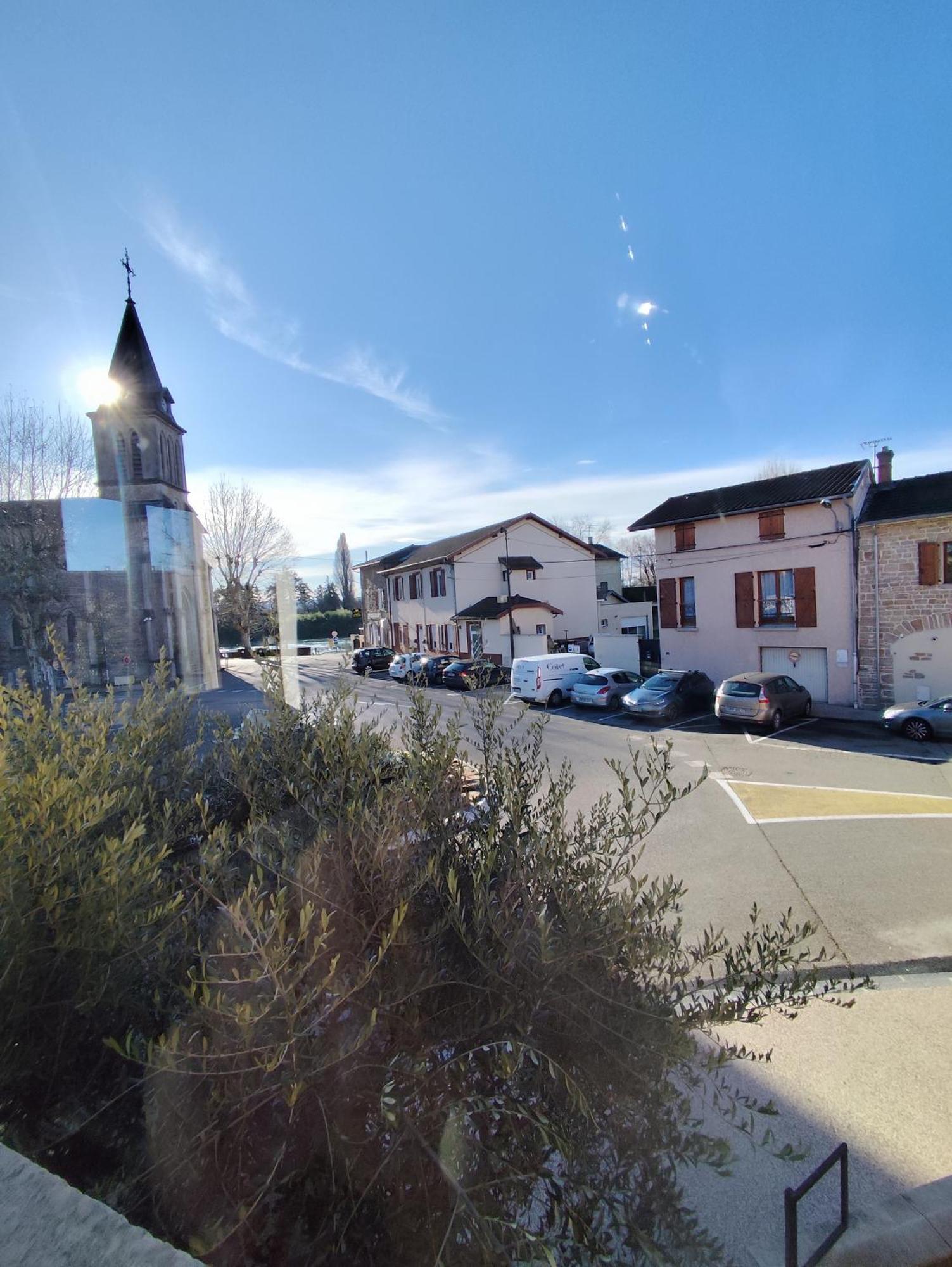 Hotel De La Place Loyettes Kültér fotó