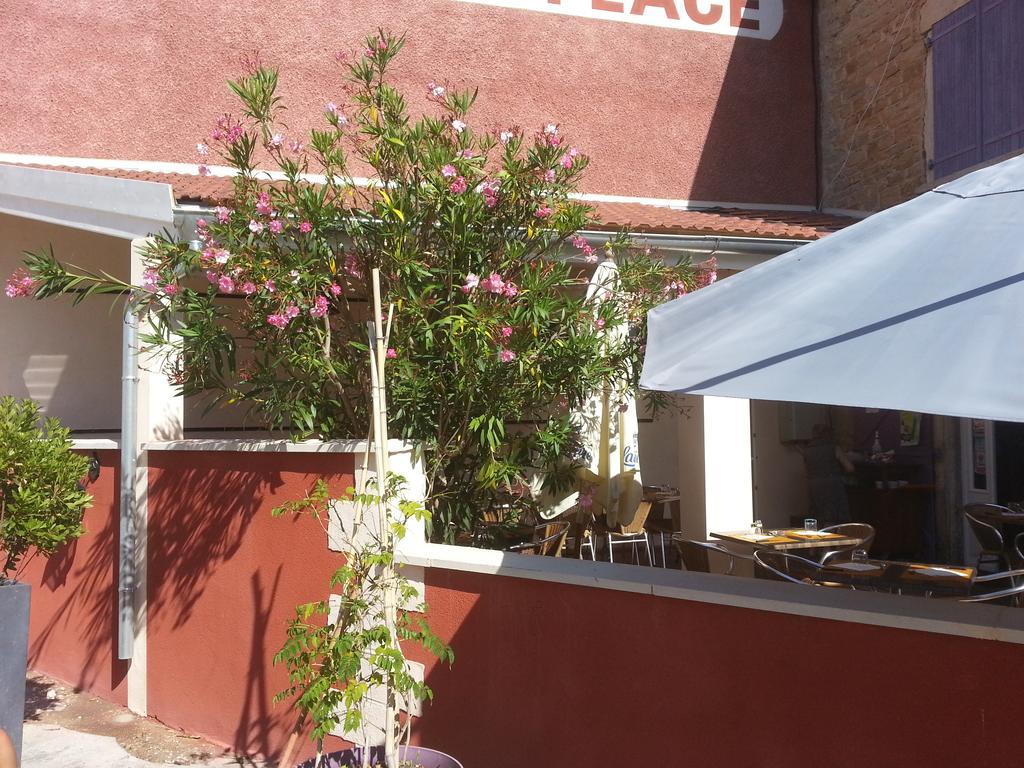 Hotel De La Place Loyettes Kültér fotó